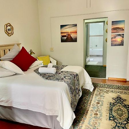 Dreamers Guesthouse - No Loadshedding King William's Town Extérieur photo