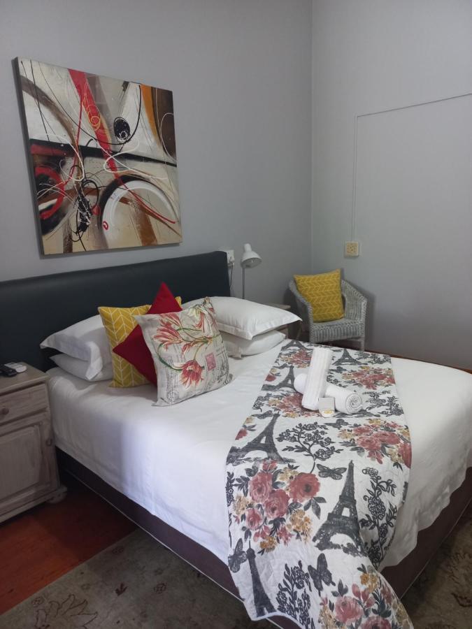 Dreamers Guesthouse - No Loadshedding King William's Town Extérieur photo