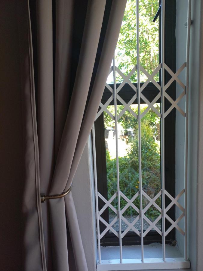 Dreamers Guesthouse - No Loadshedding King William's Town Extérieur photo